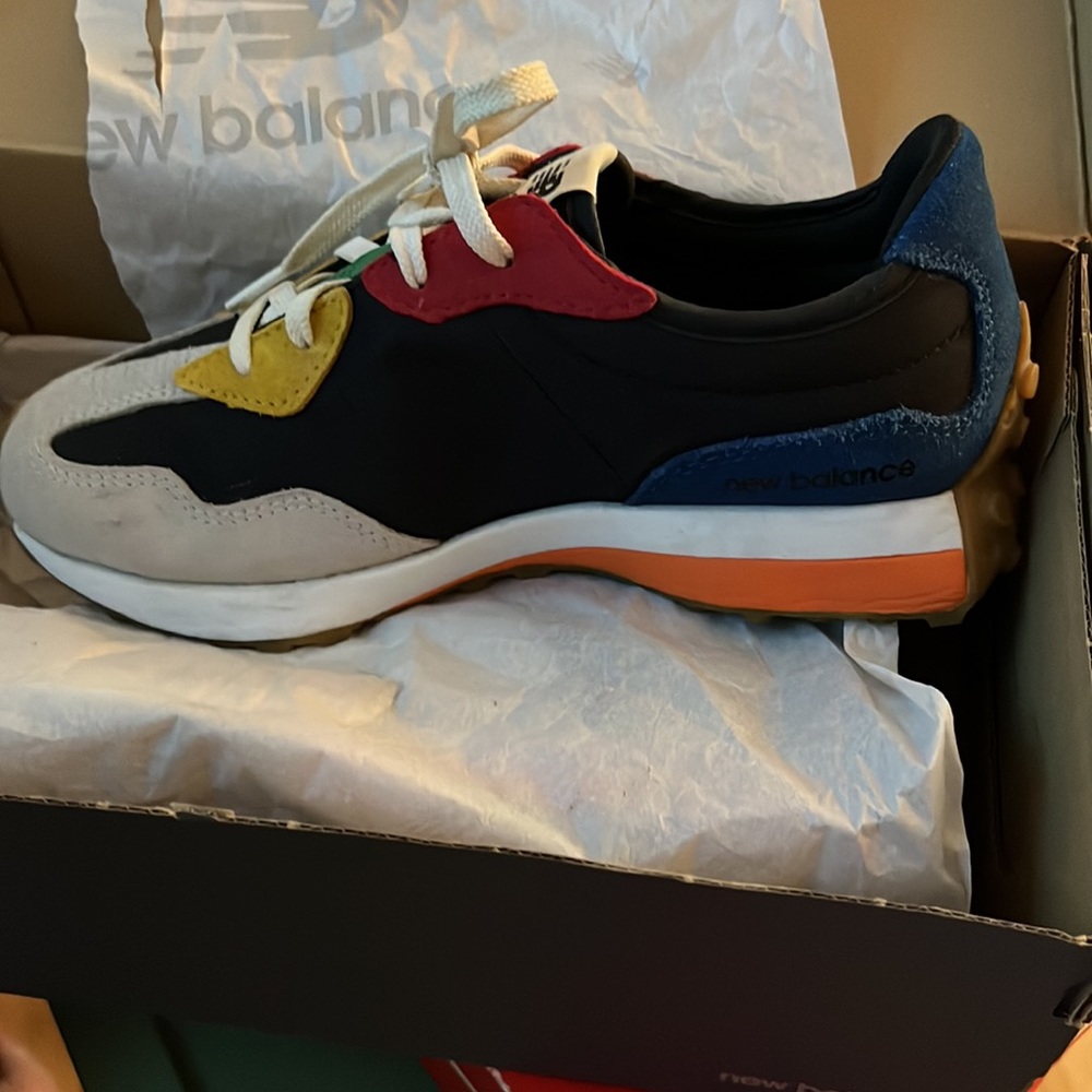 New Balance - Picture 4 of 5